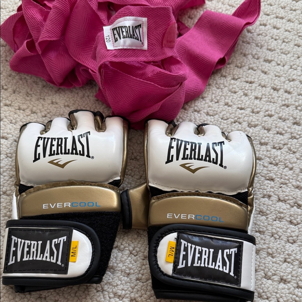 Brand New Never used  - White and Gold Everlast MMA gloves